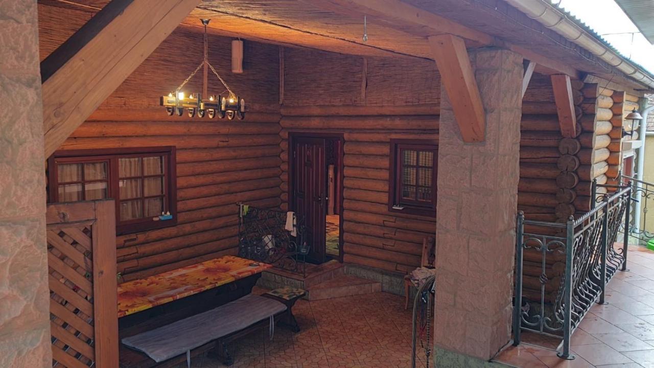 Viktoria Vila Uzhhorod Exterior foto